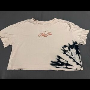 Women’s Medium The Nike Tee Short Sleeve Tie Dye Crop Top Shirt